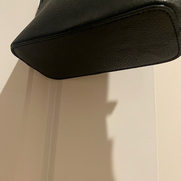 Crossbody Animal Print - Picture 7 of 11